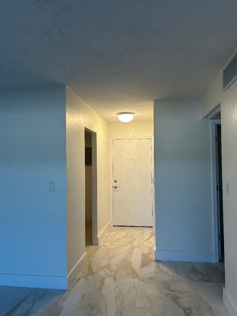 550 Bayshore Drive #102, Fort Lauderdale, FL 33304 photo 2