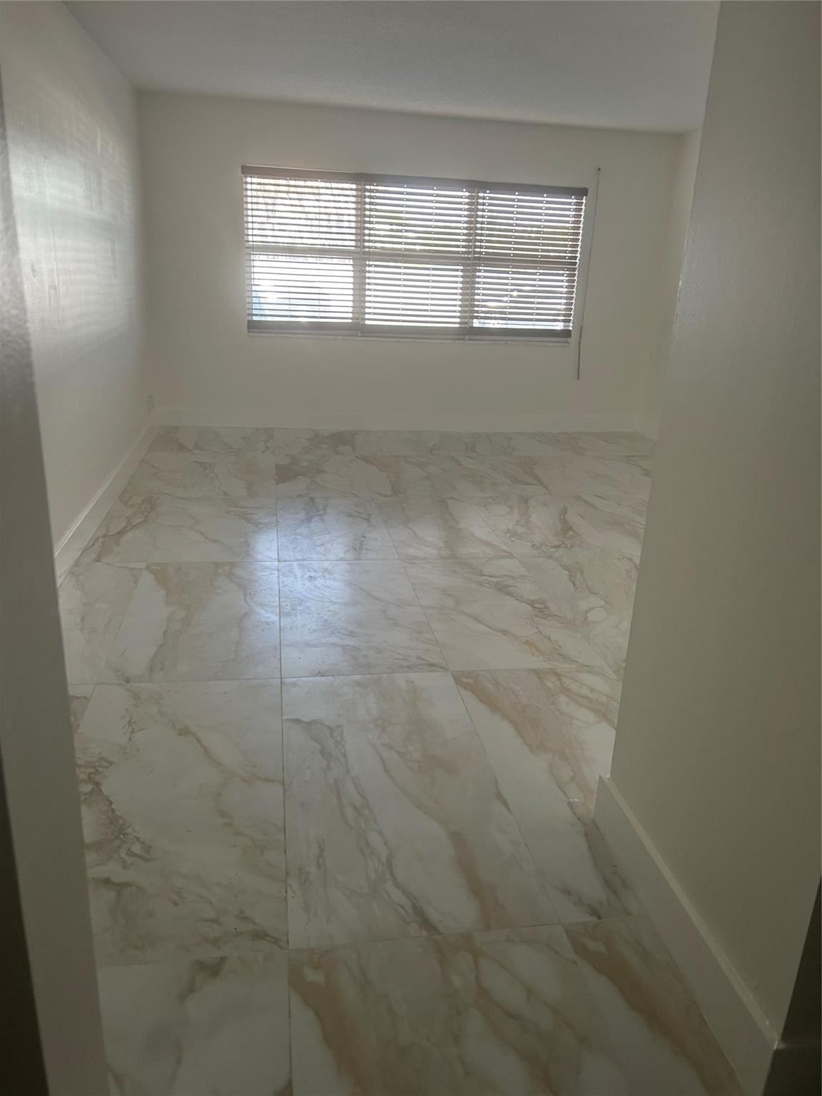 550 Bayshore Drive #102, Fort Lauderdale, FL 33304 photo 3