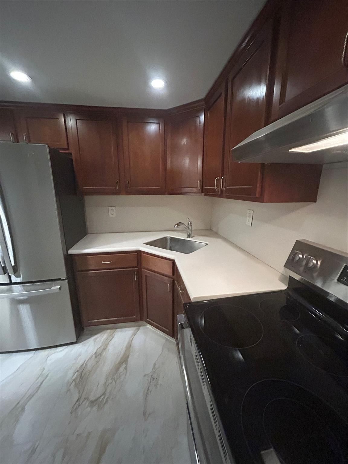 550 Bayshore Drive #102, Fort Lauderdale, FL 33304 photo 5