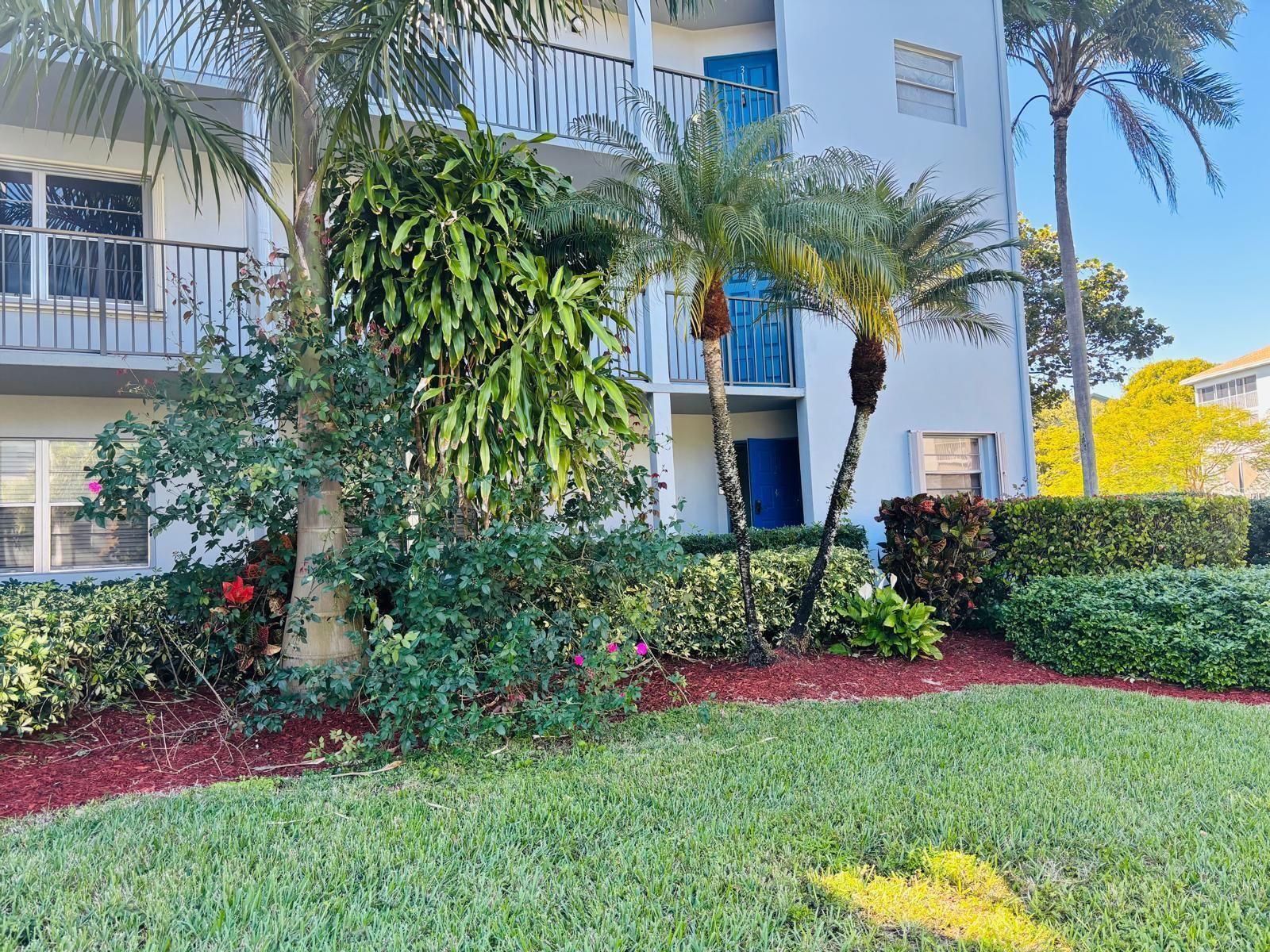 800 SW 125th Way #112O, Pembroke Pines, FL 33027 photo 2