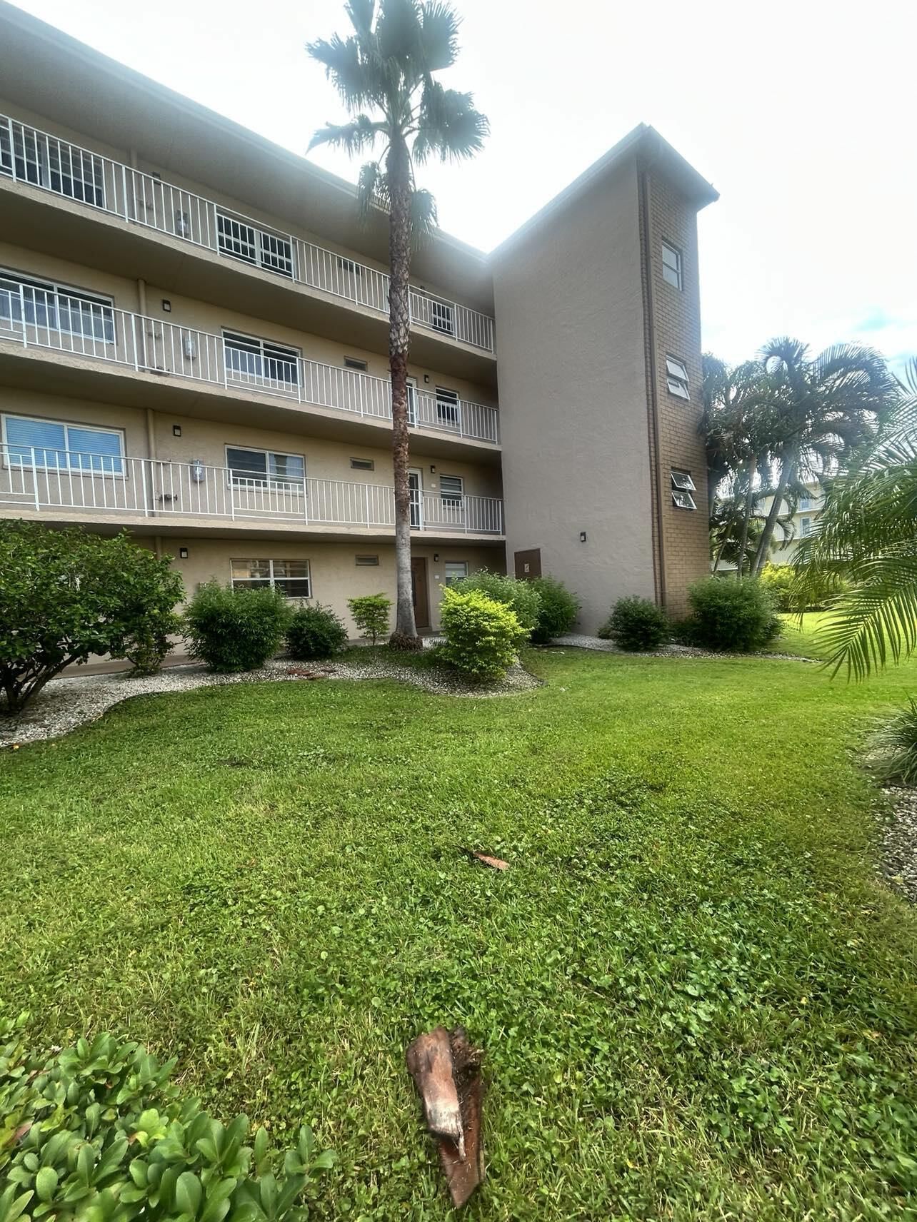 300 NE 26th Avenue #113, Boynton Beach, FL 33435 photo 3