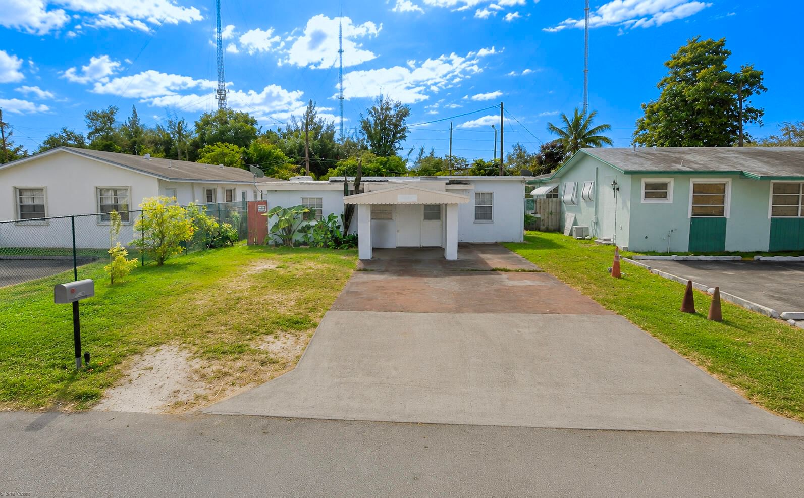 6142 SW 40th Court, Miramar, FL 33023 photo 2