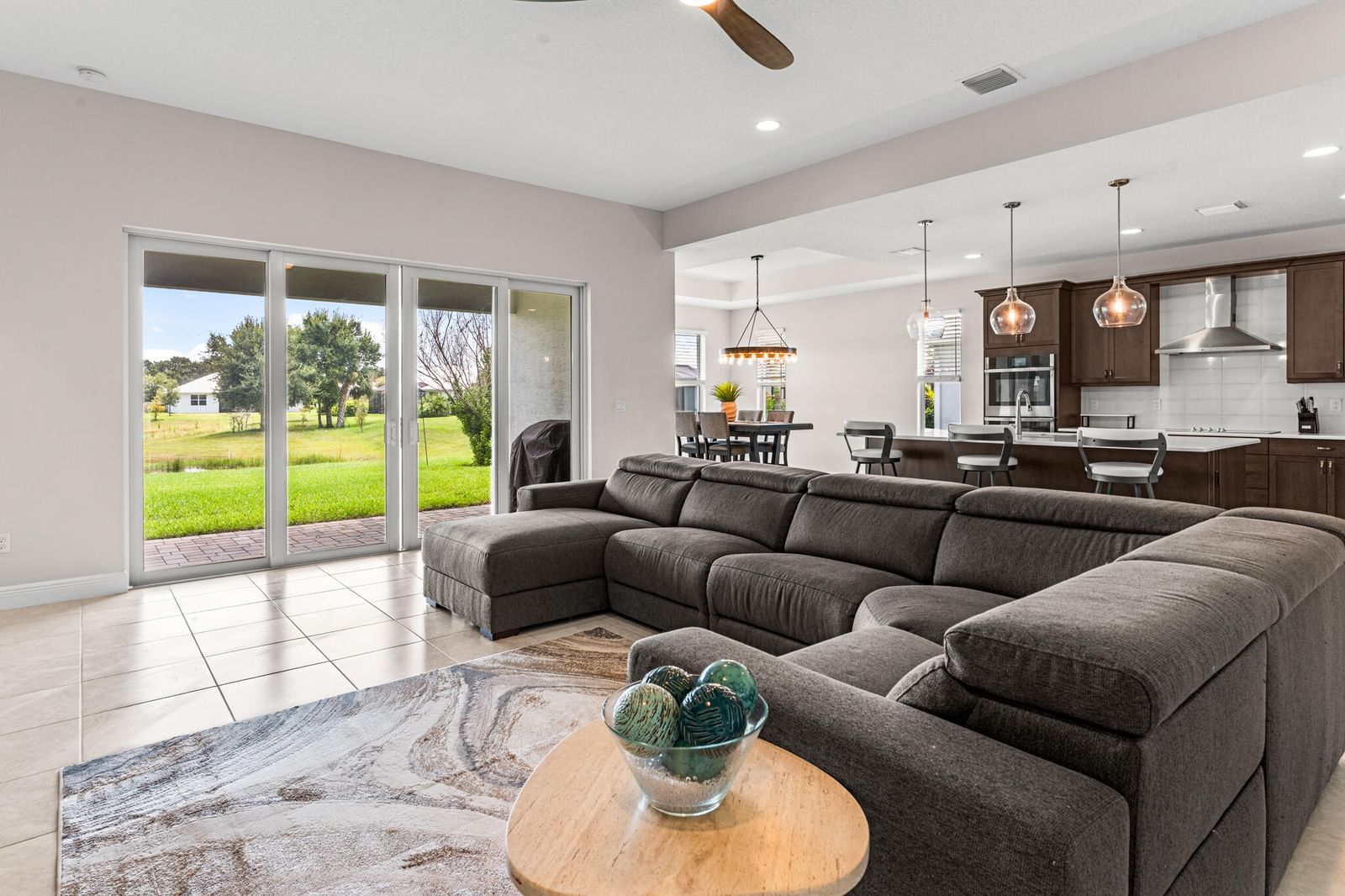 5595 Arabella Lane, Vero Beach, FL 32967 photo 2