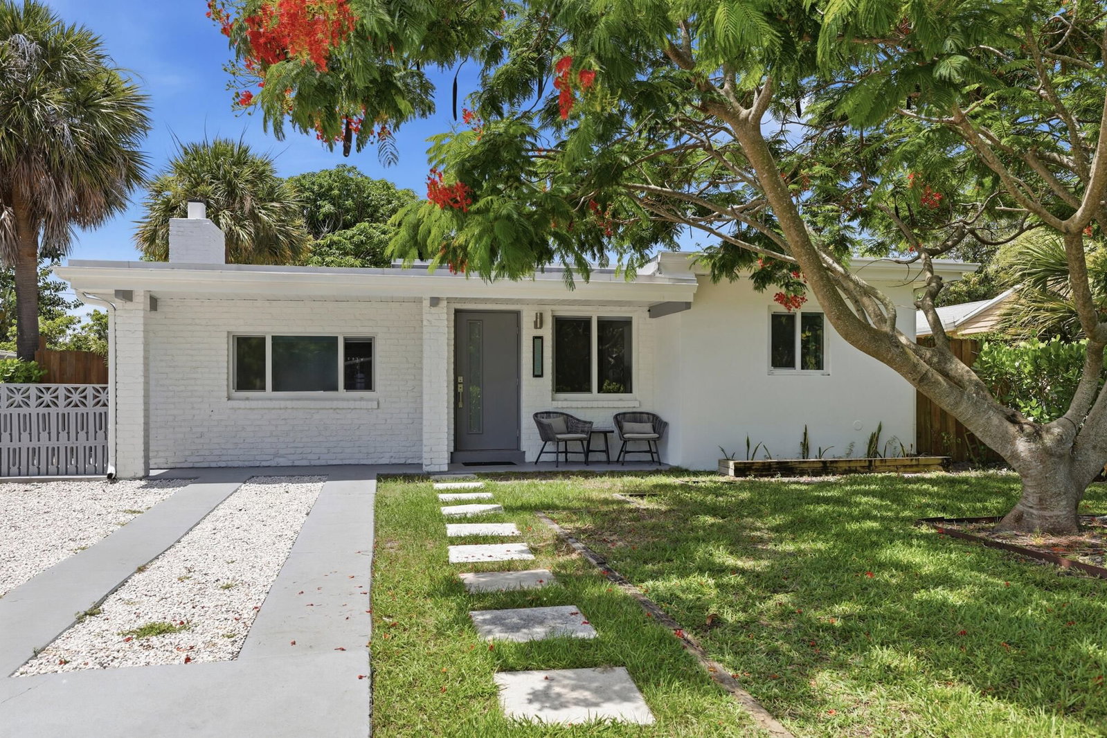 1225 15th Avenue N, Lake Worth Beach, FL 33460 photo 2