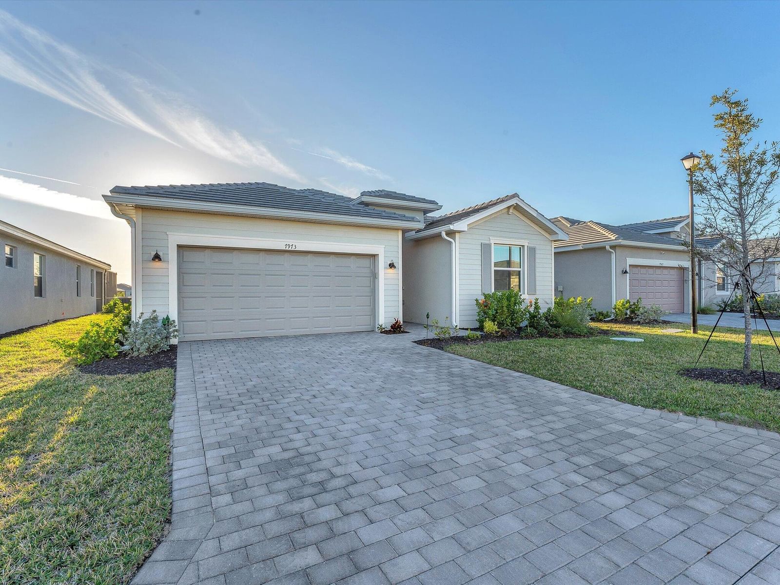 7973 Lakes Edge Lane, Port Charlotte, FL 33981 photo 2