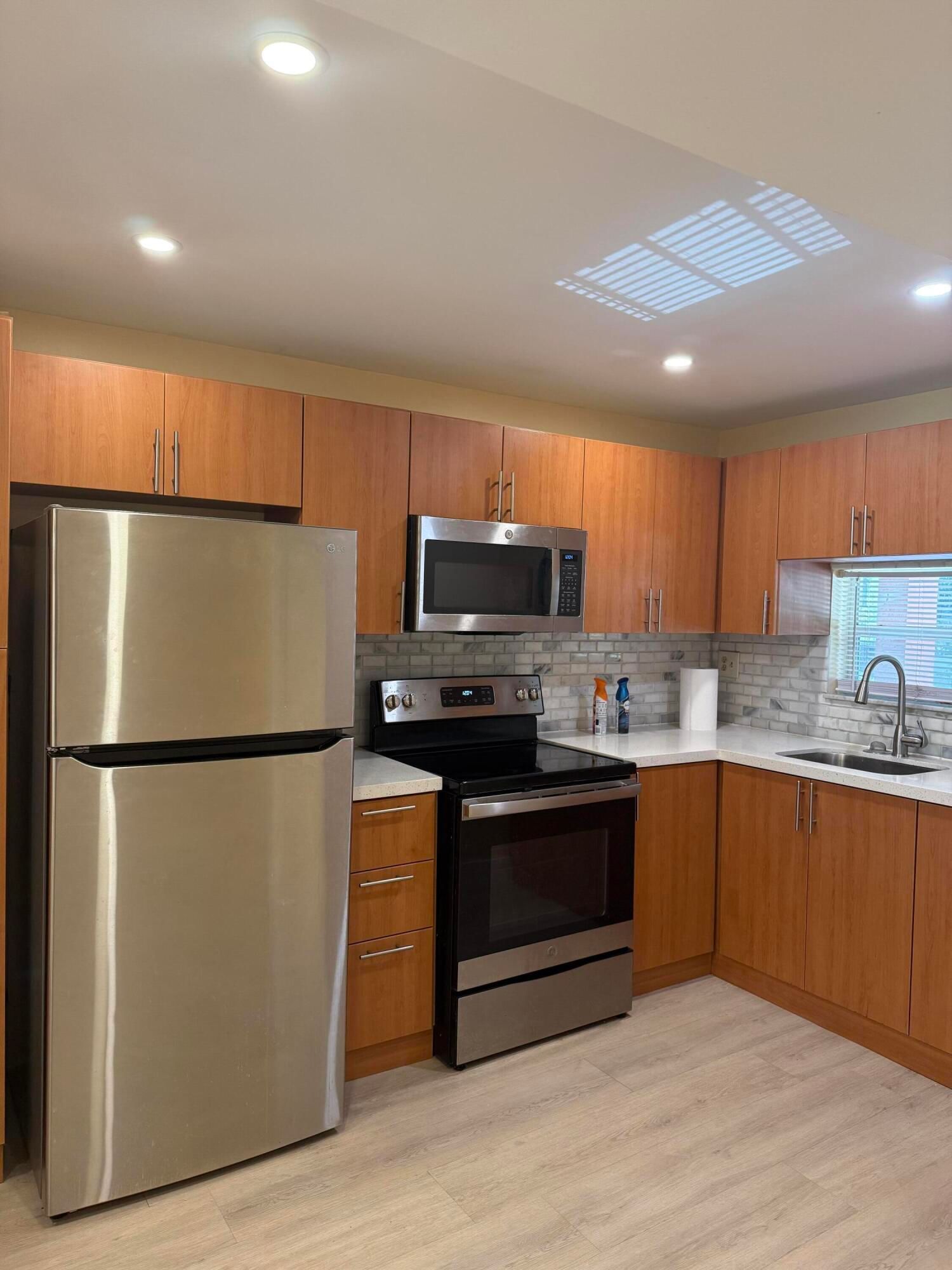 830 S Hollybrook Drive #204, Pembroke Pines, FL 33025 photo 2