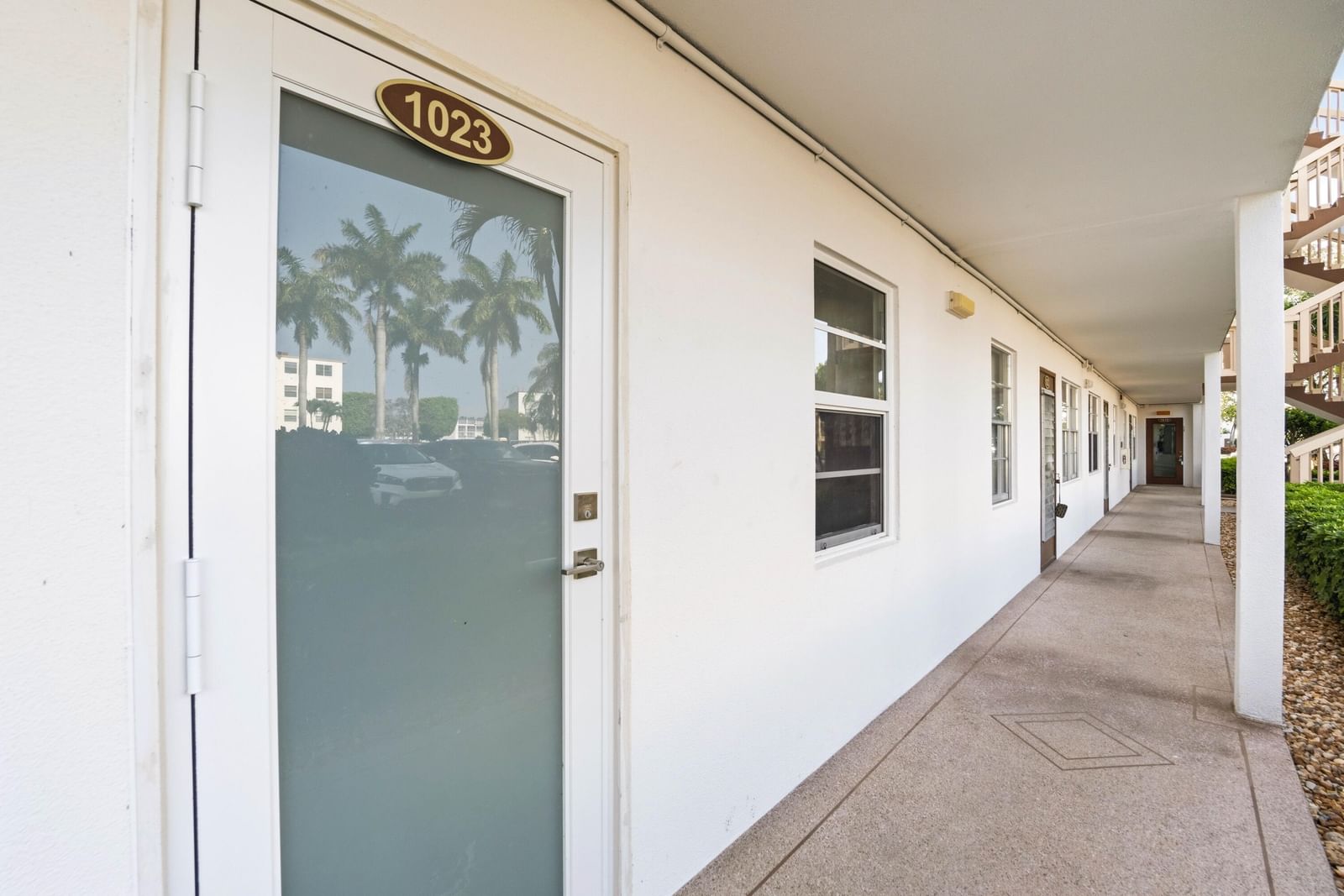 1023 Guildford #B, Boca Raton, FL 33434 photo 2
