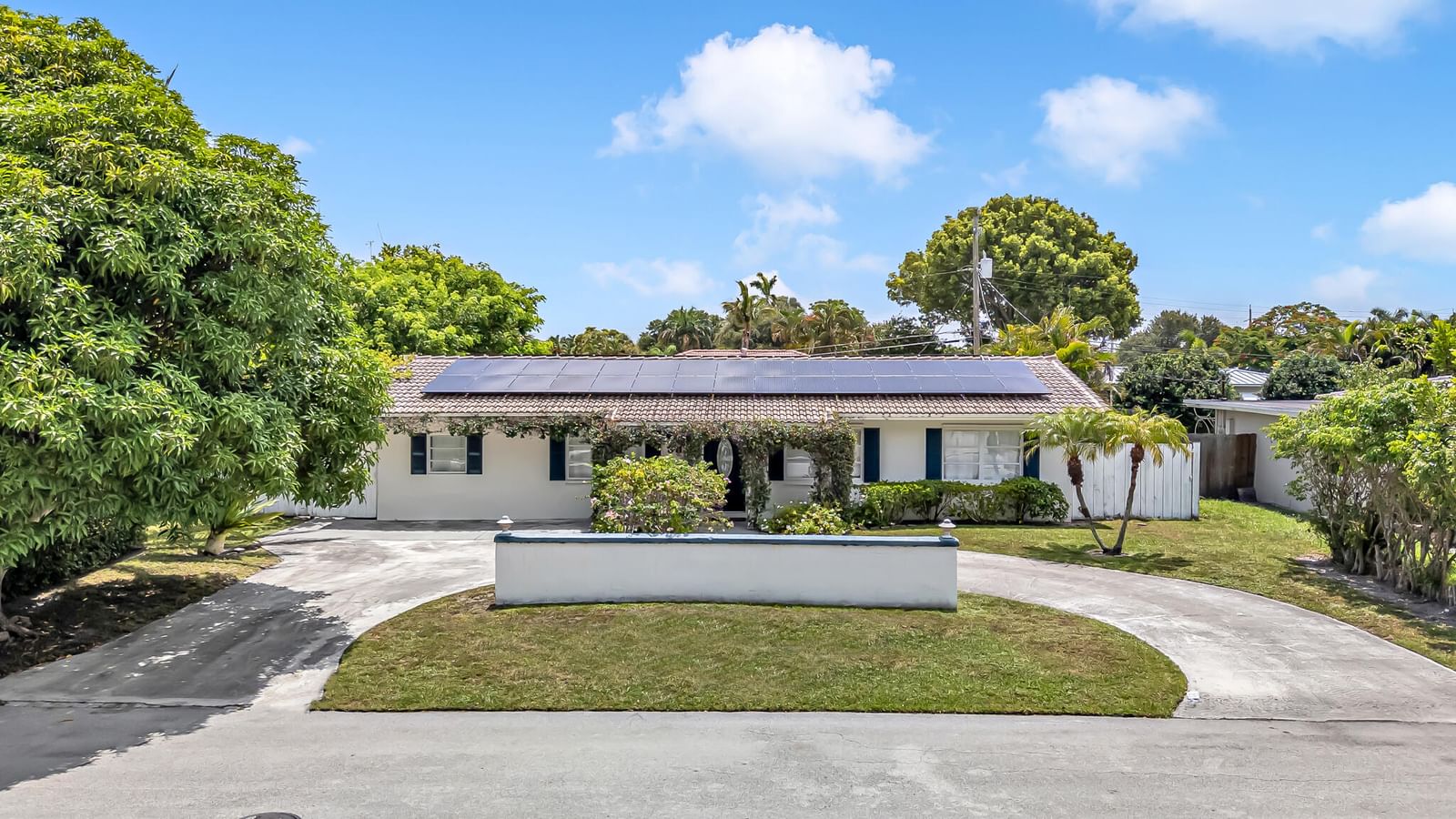 3830 NE 22nd Terrace, Lighthouse Point, FL 33064 photo 2