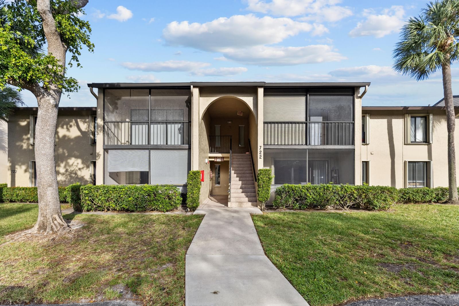 722 Sunny Pine Way #D1, Greenacres, FL 33415 photo 3