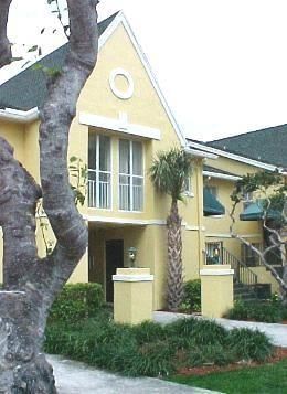 2823 N COURSE Drive #201, Pompano Beach, FL 33069 photo 2