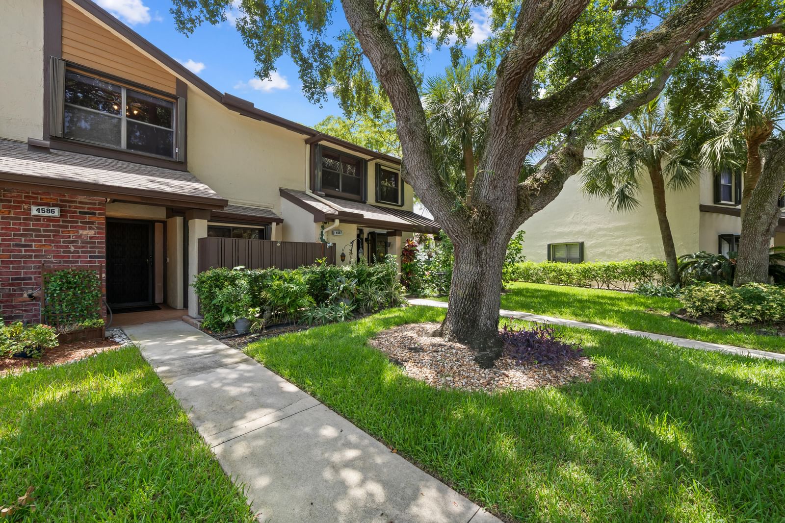 4586 Carambola Circle S #27217, Coconut Creek, FL 33066 photo 2