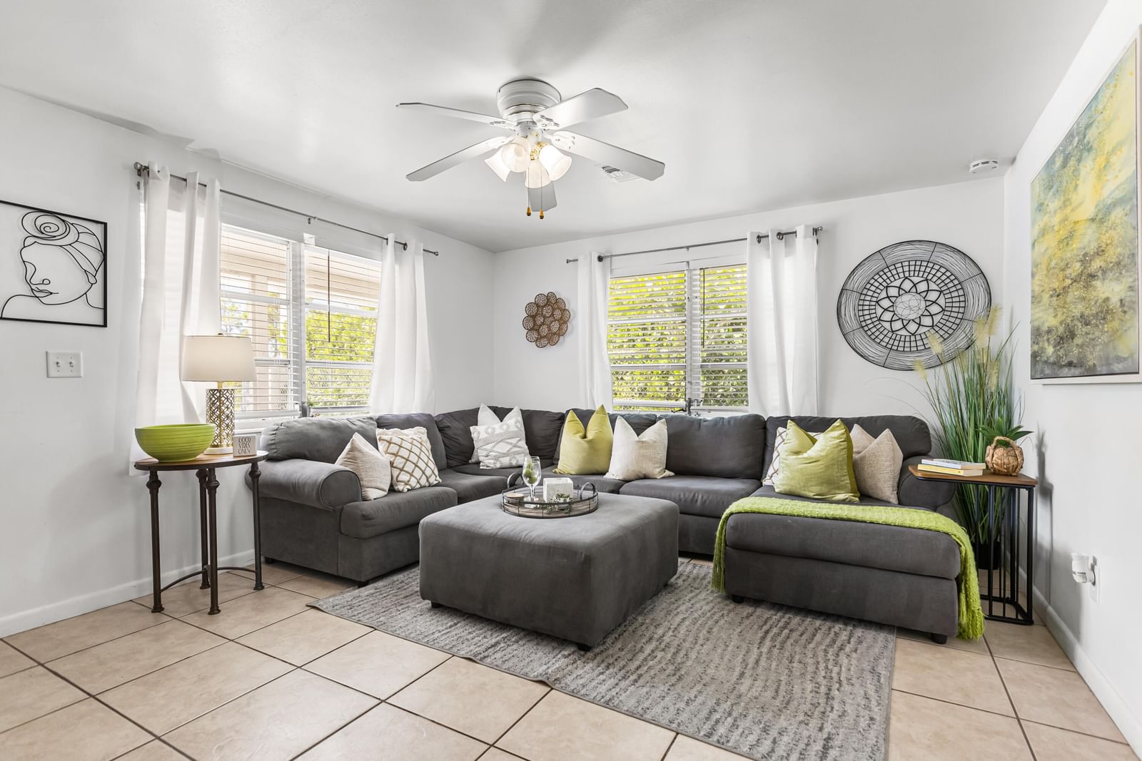 2191 THOMASSON Drive, Naples, FL 34112 photo 2