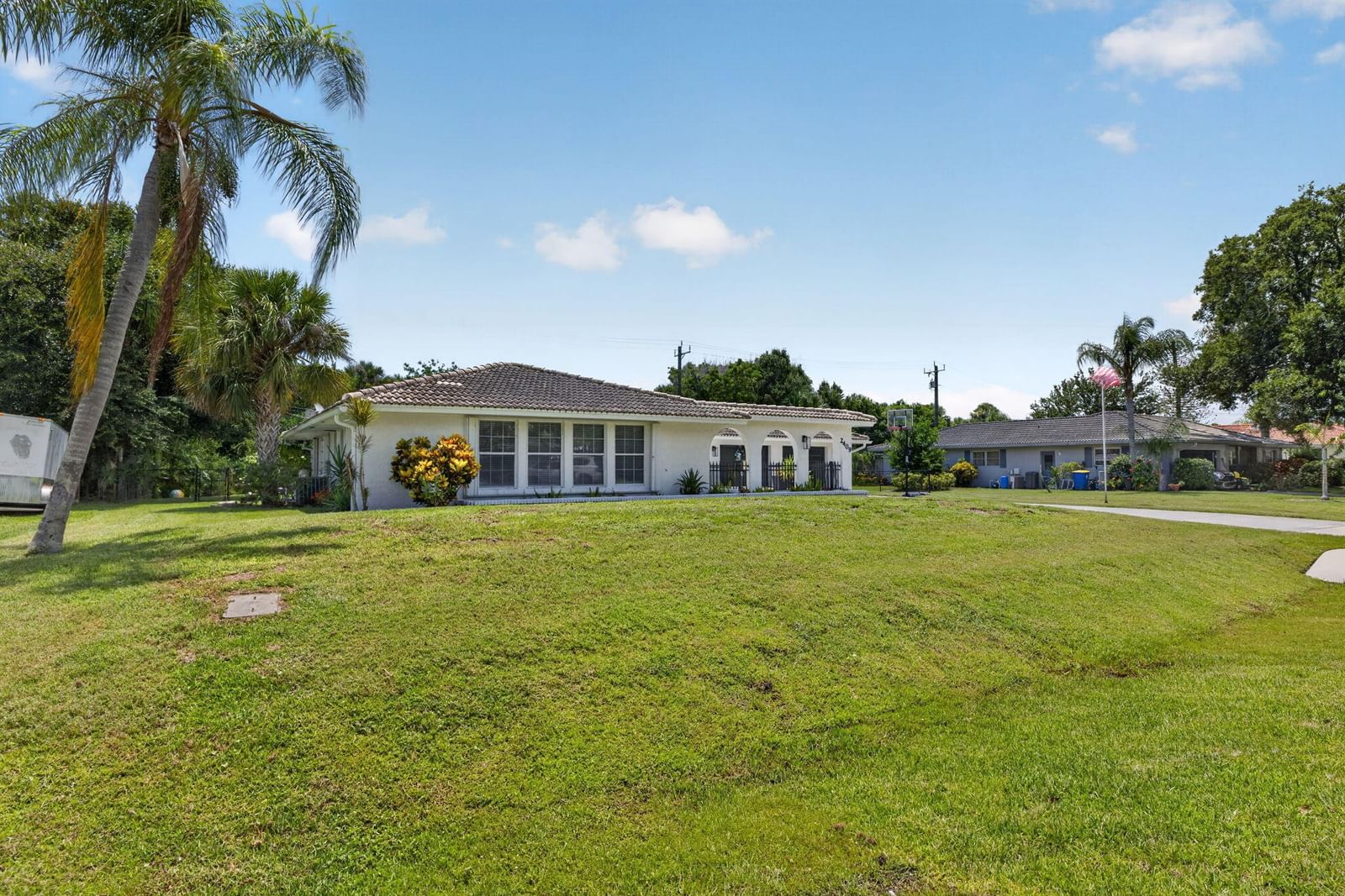 2409 NW Everglades Boulevard, Stuart, FL 34994 photo 2