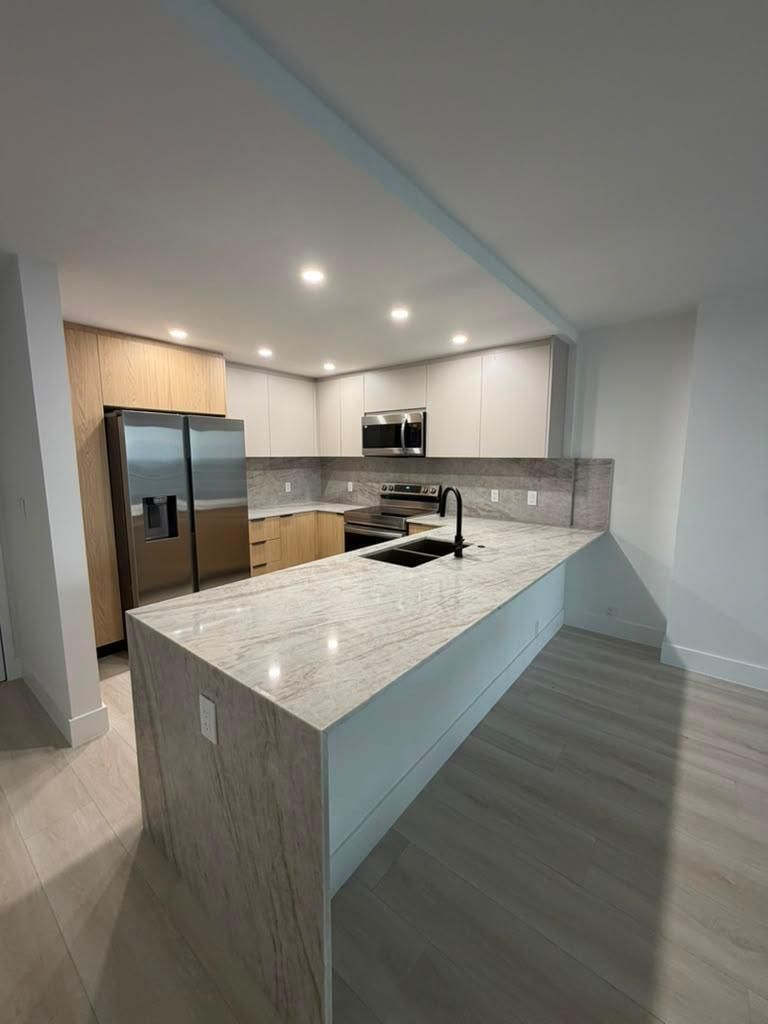 427 Golden Isles Drive #12d, Hallandale Beach, FL 33009 photo 3
