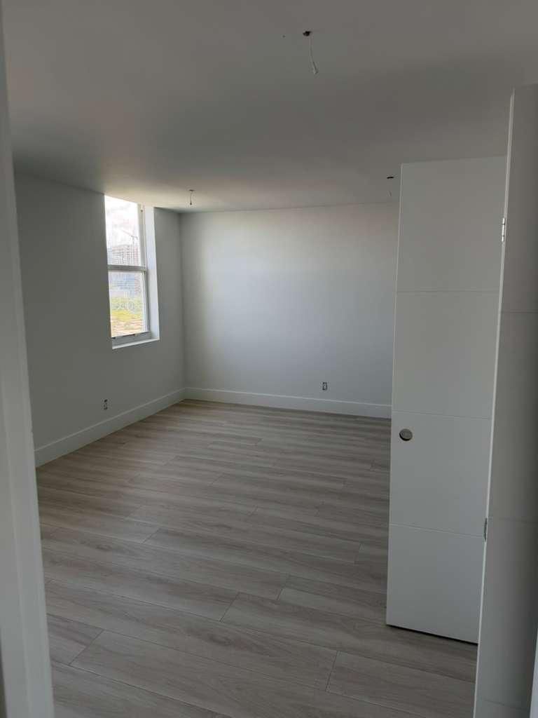 427 Golden Isles Drive #12d, Hallandale Beach, FL 33009 photo 4