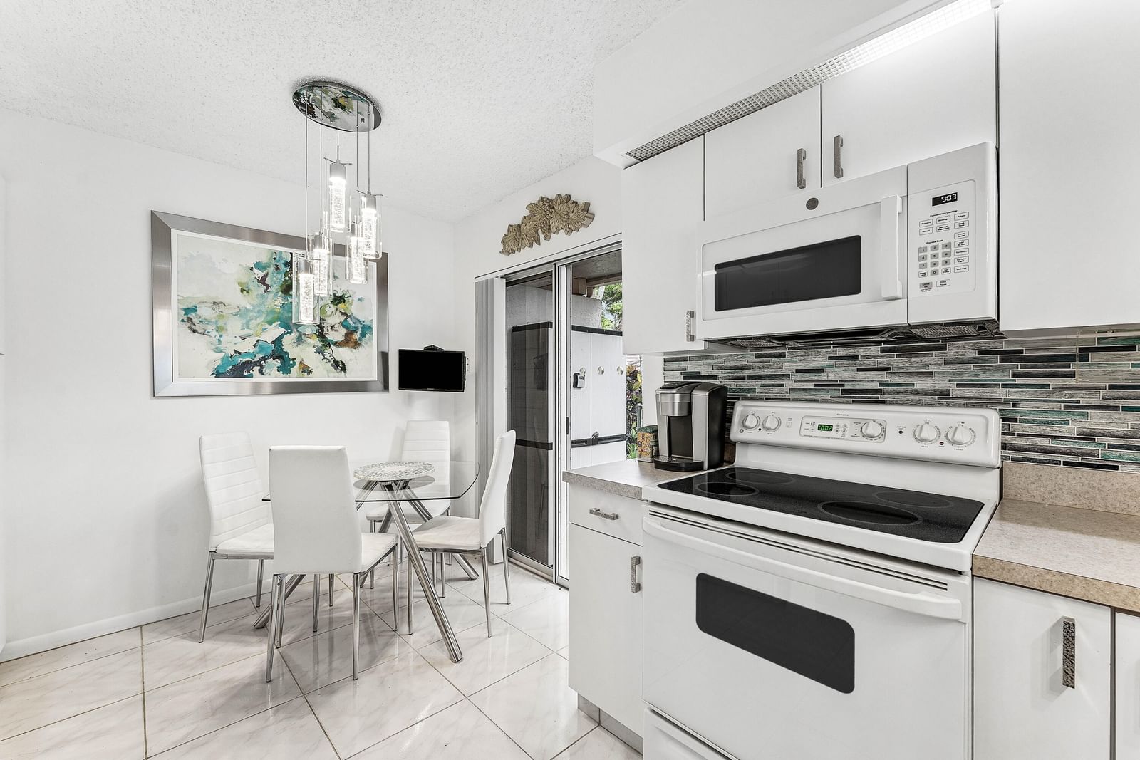 14388 Emerald Lake Drive #2, Delray Beach, FL 33446 photo 2