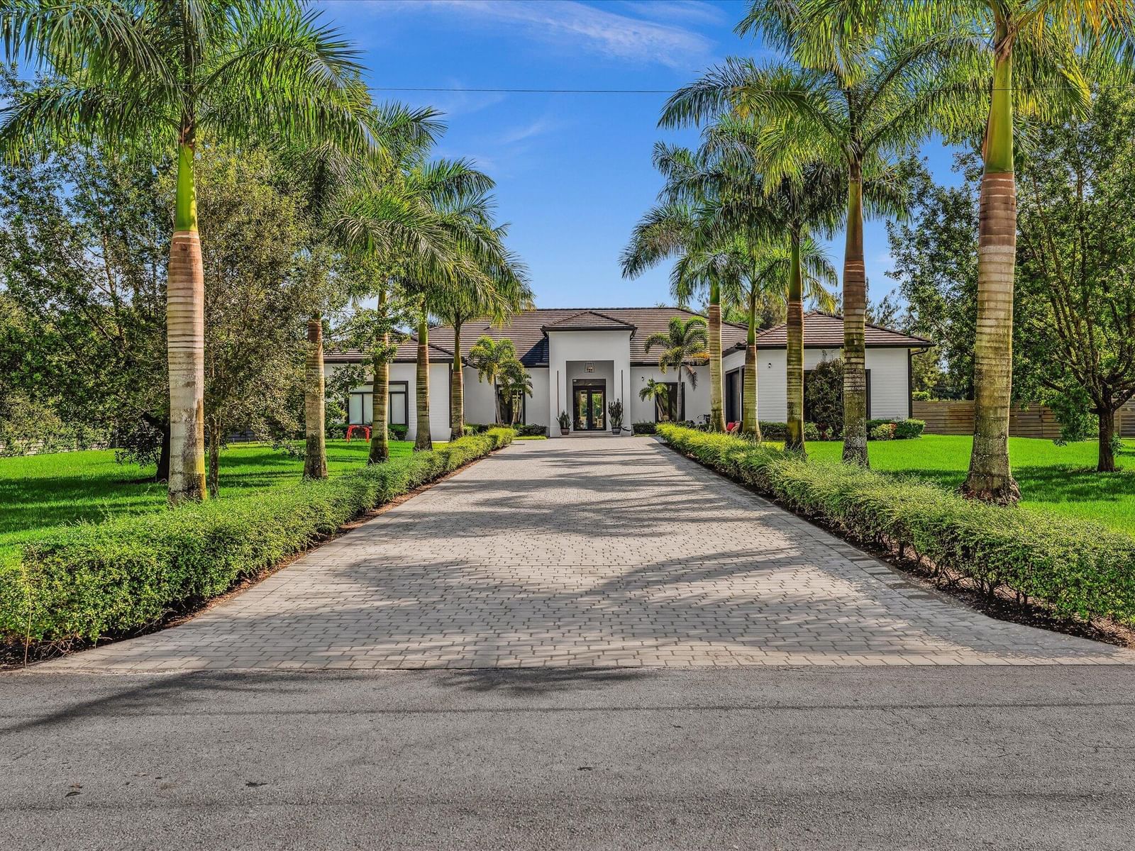 6122 SW 173RD Way, Southwest Ranches, FL 33331 photo 3