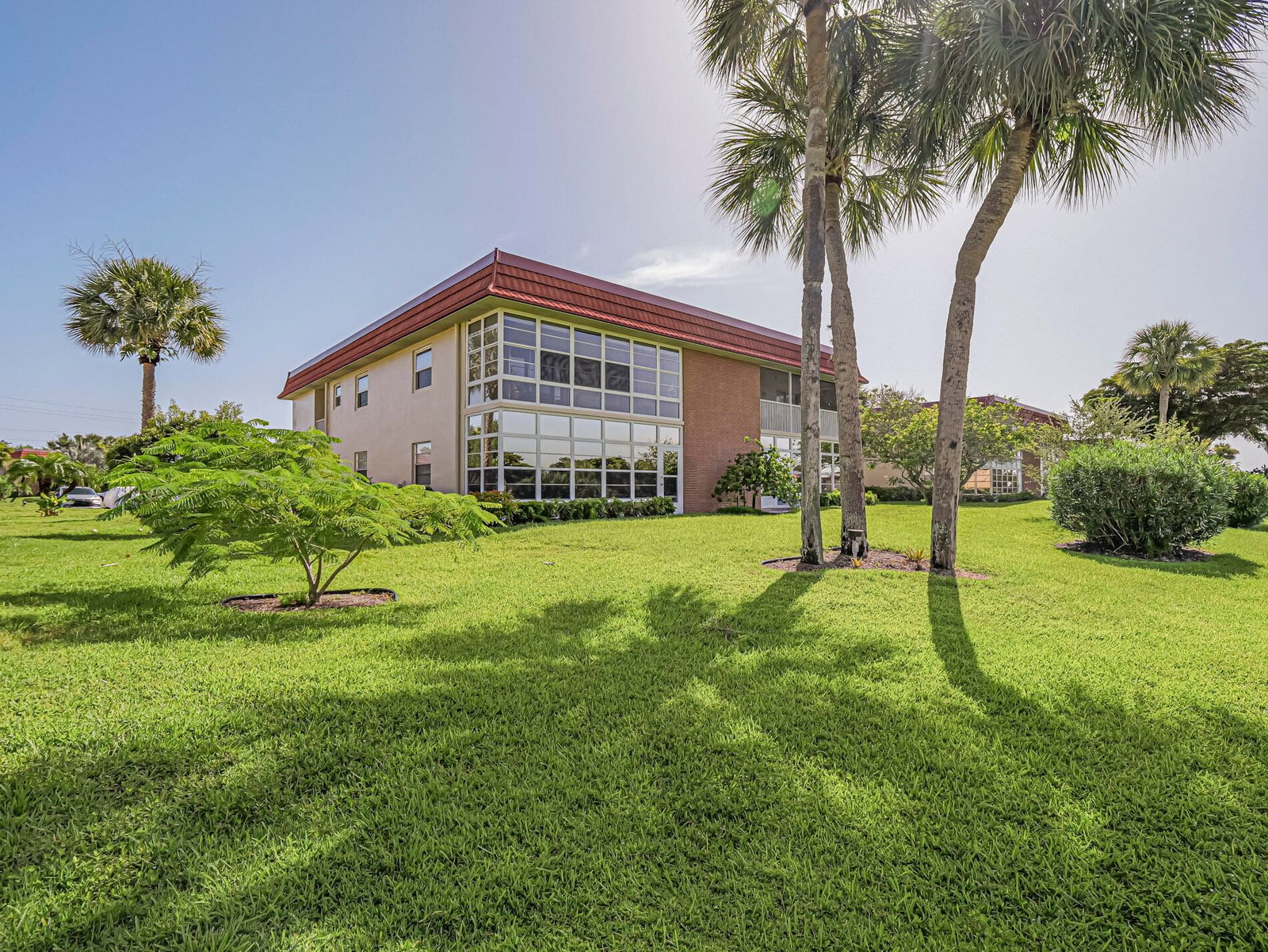 106 Spring Lake Court #201, Vero Beach, FL 32962 photo 2