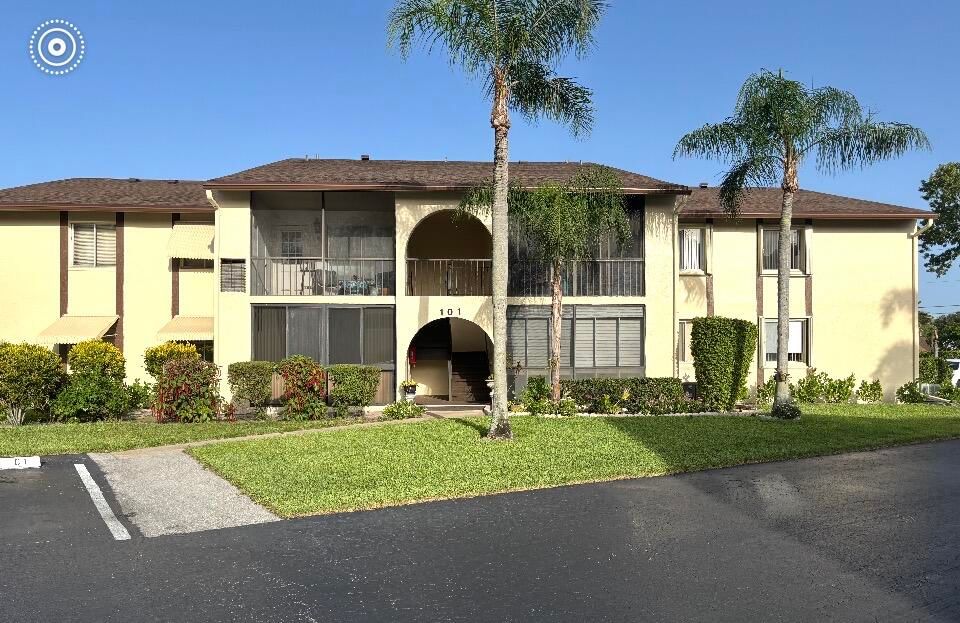 101 LAKE PINE Circle #B-2, Greenacres, FL 33463 photo 2