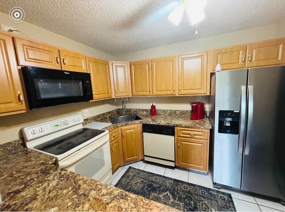 101 LAKE PINE Circle #B-2, Greenacres, FL 33463 photo 3