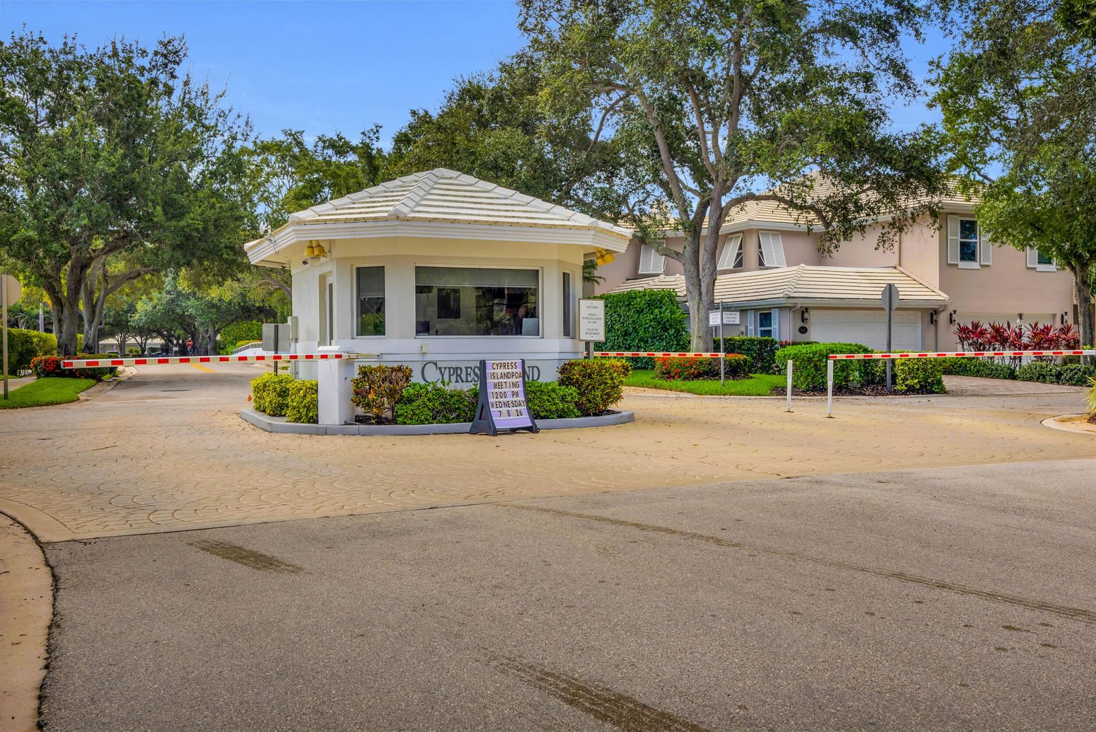 14410 Palmwood Road, Palm Beach Gardens, FL 33410 photo 2