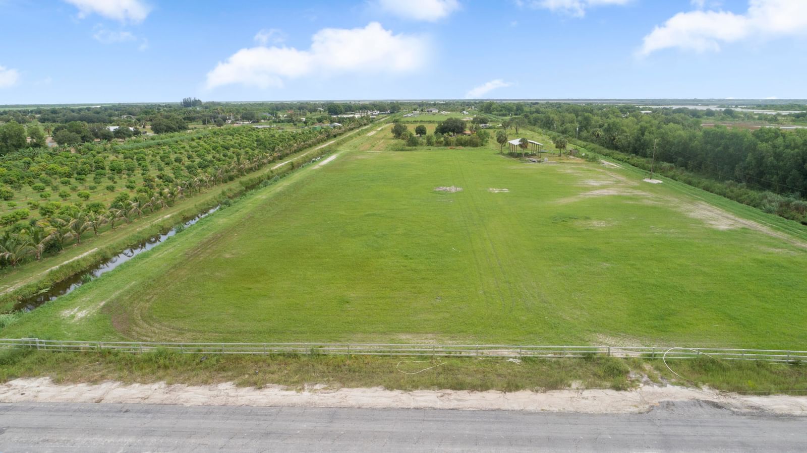 20229 Marie Court, Loxahatchee, FL 33470 photo 2