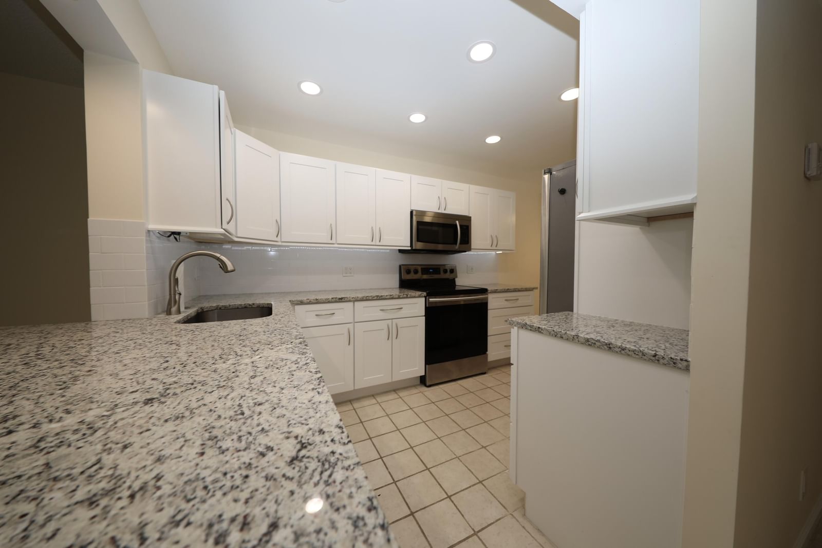 10187 Mangrove Drive #104, Boynton Beach, FL 33437 photo 4