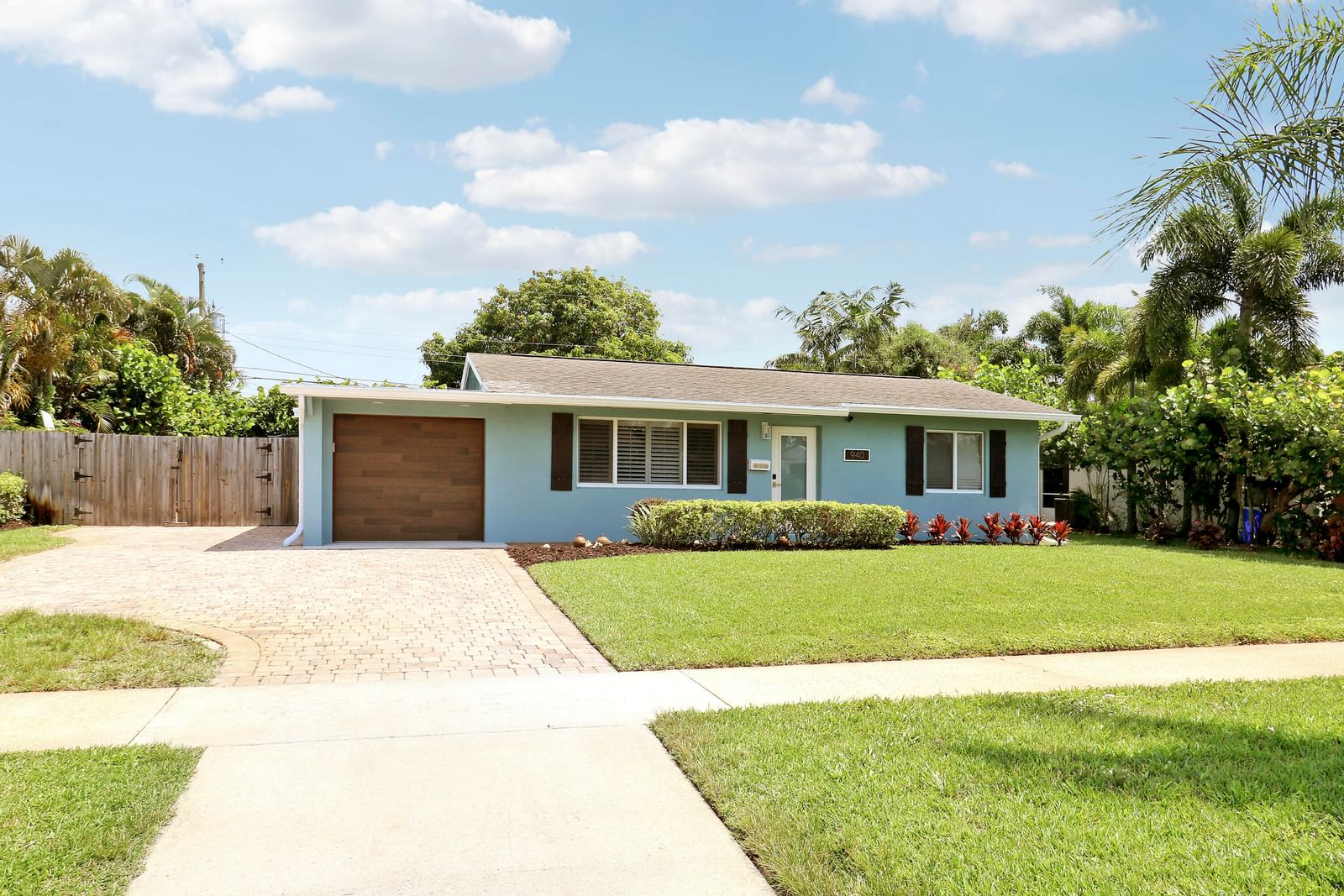940 Dogwood Road, North Palm Beach, FL 33408 photo 3
