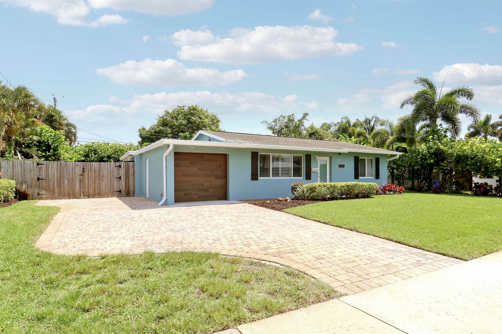 940 Dogwood Road, North Palm Beach, FL 33408 photo 4
