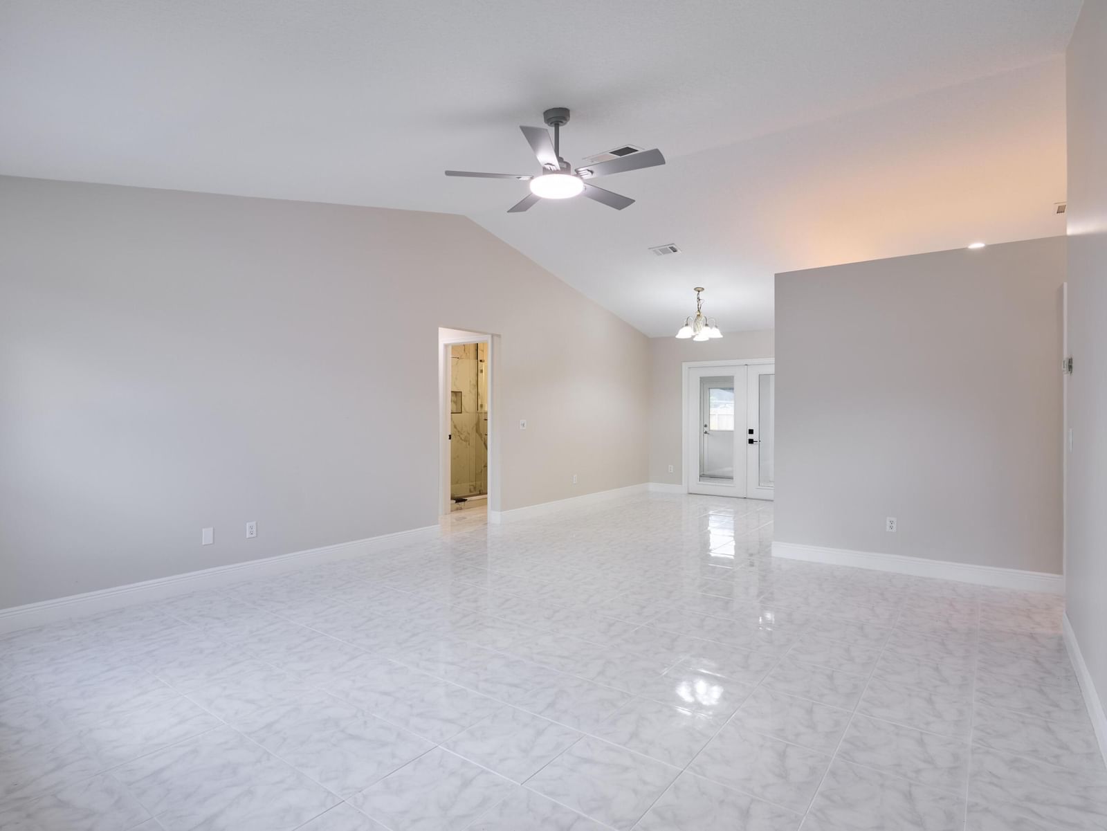 672 SW Ewing Avenue, Port St Lucie, FL 34983 photo 4
