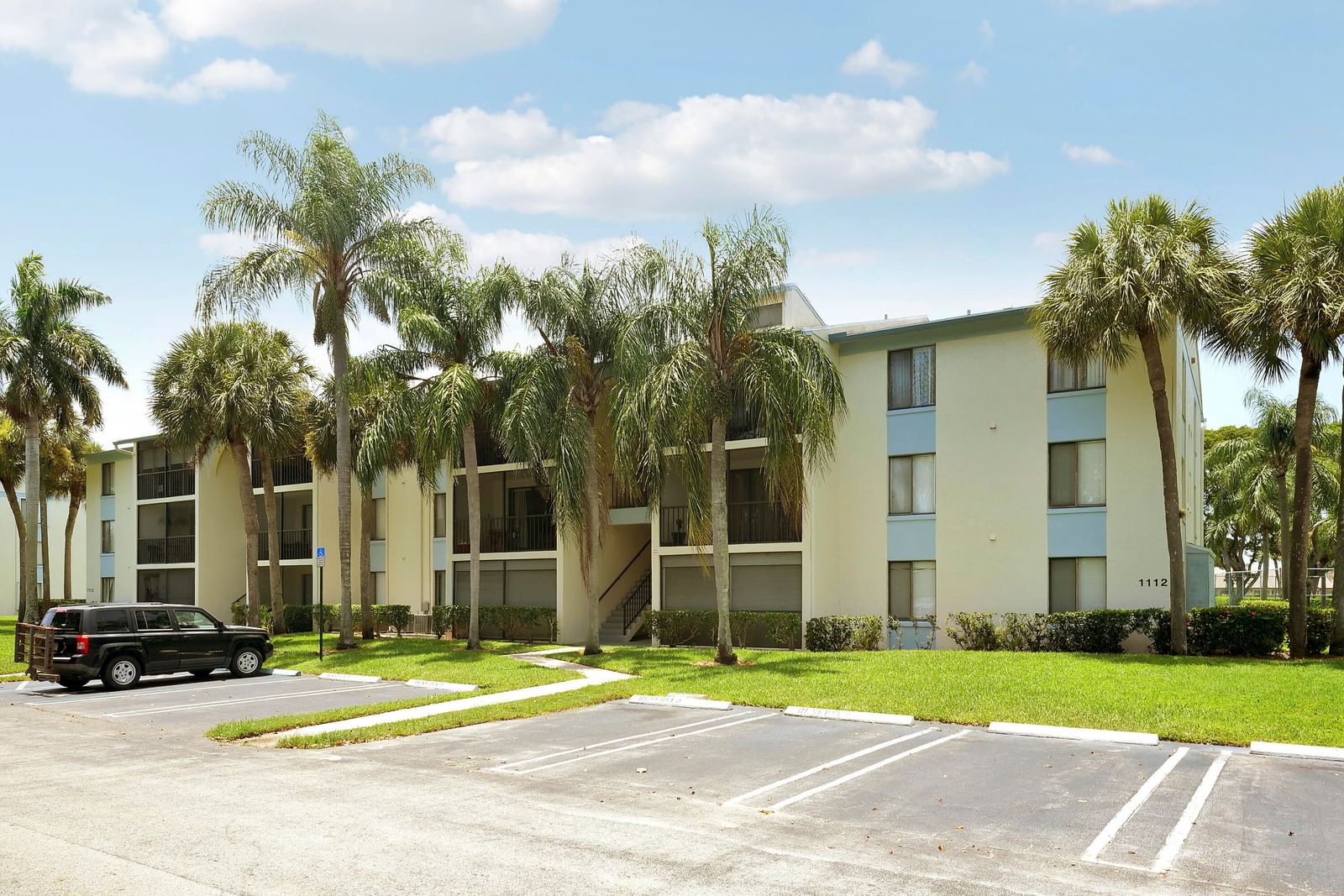 1112 Green Pine Boulevard #G1, West Palm Beach, FL 33409 photo 2