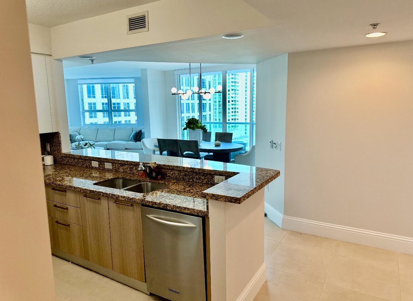 350 SE 2ND Street #2630, Fort Lauderdale, FL 33301 photo 2