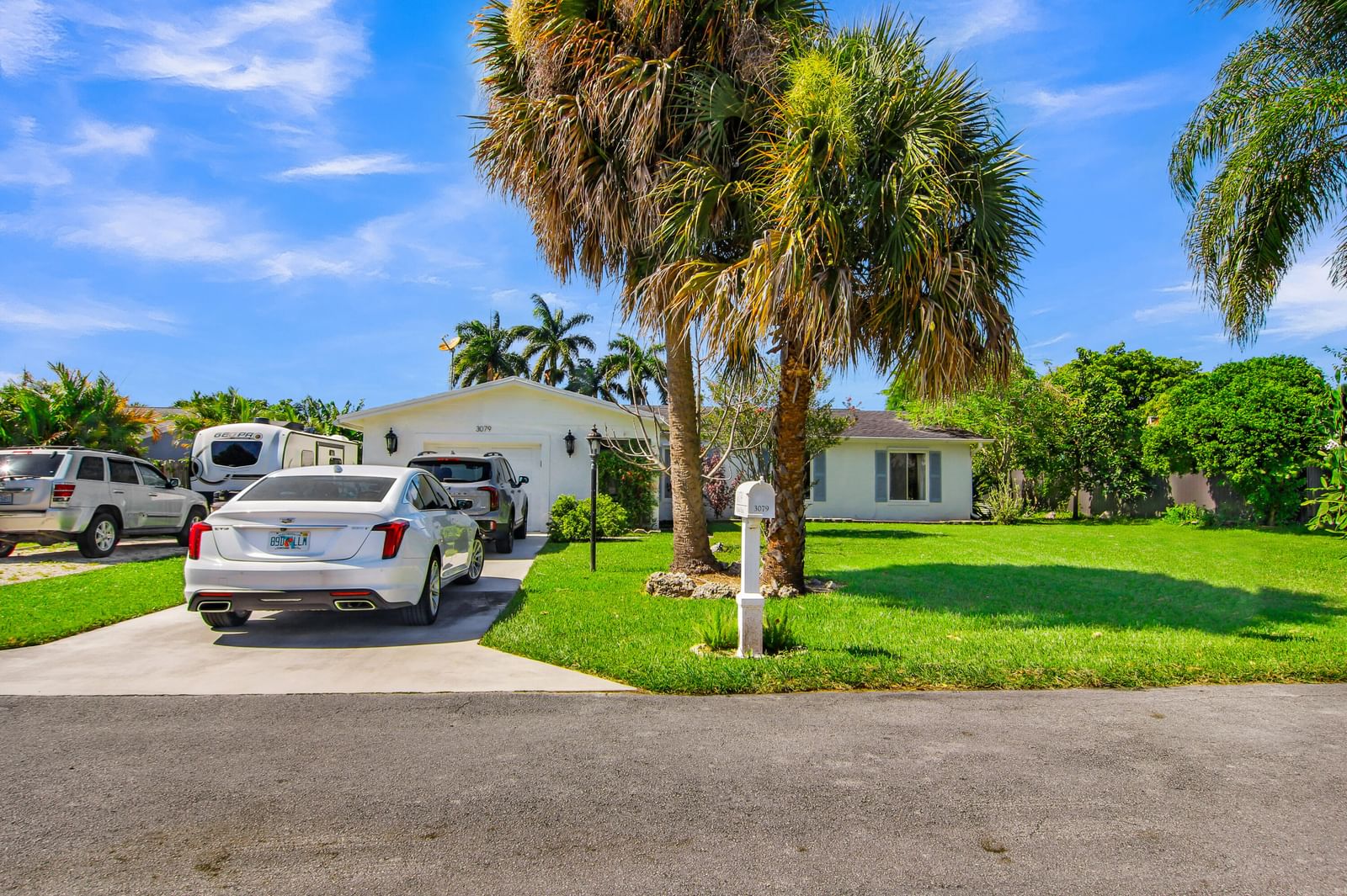 3079 Indian Trail, Lake Worth, FL 33462 photo 2