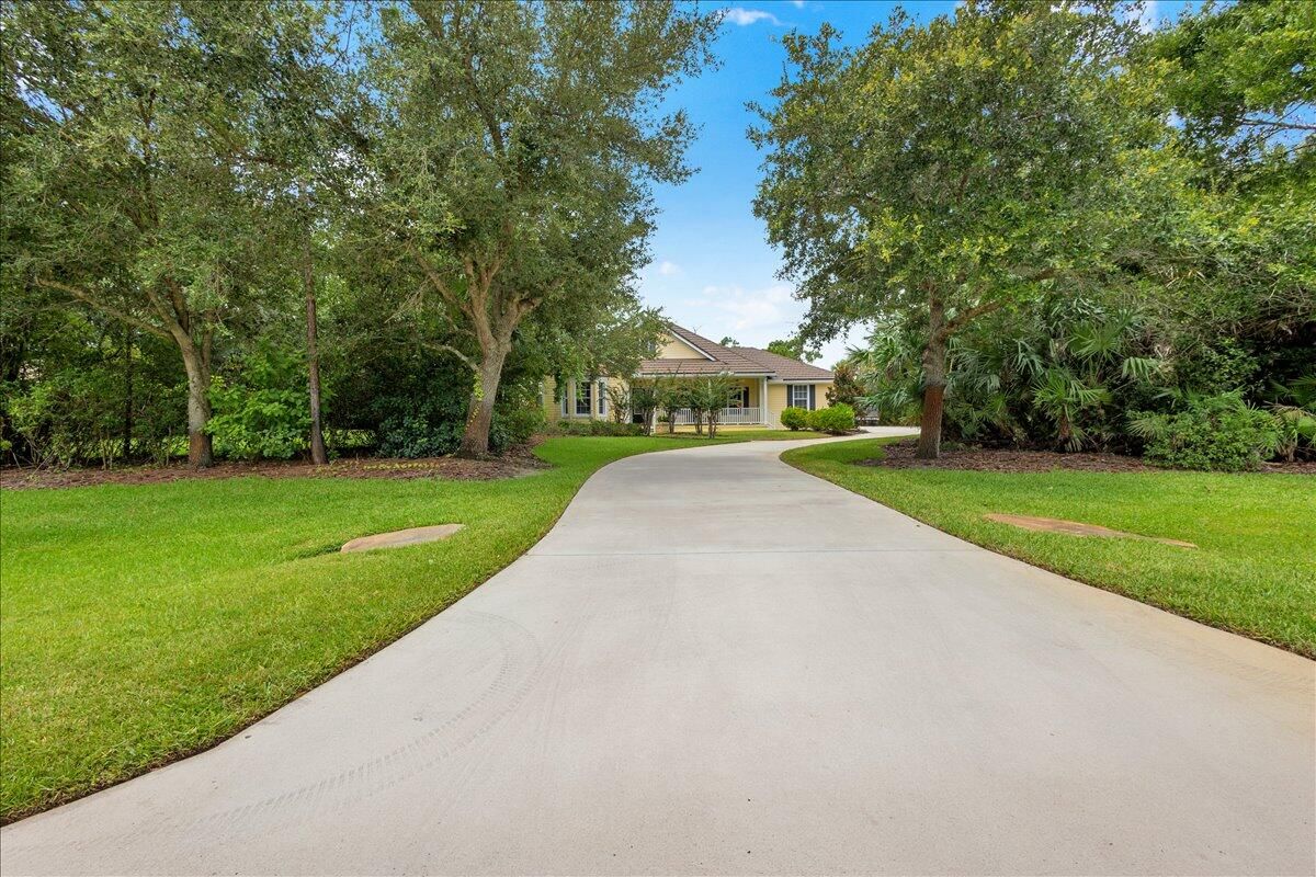 7900 Saddlebrook Drive, Port St Lucie, FL 34986 photo 4