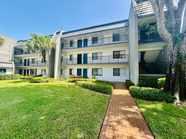 4801 Esedra Court #205, Lake Worth, FL 33467 photo 2