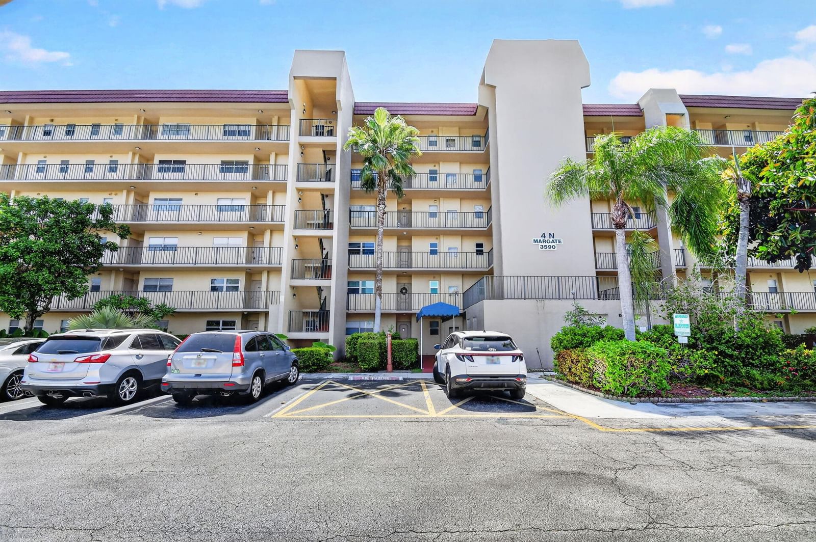 3590 Via Poinciana #311, Lake Worth, FL 33467 photo 2