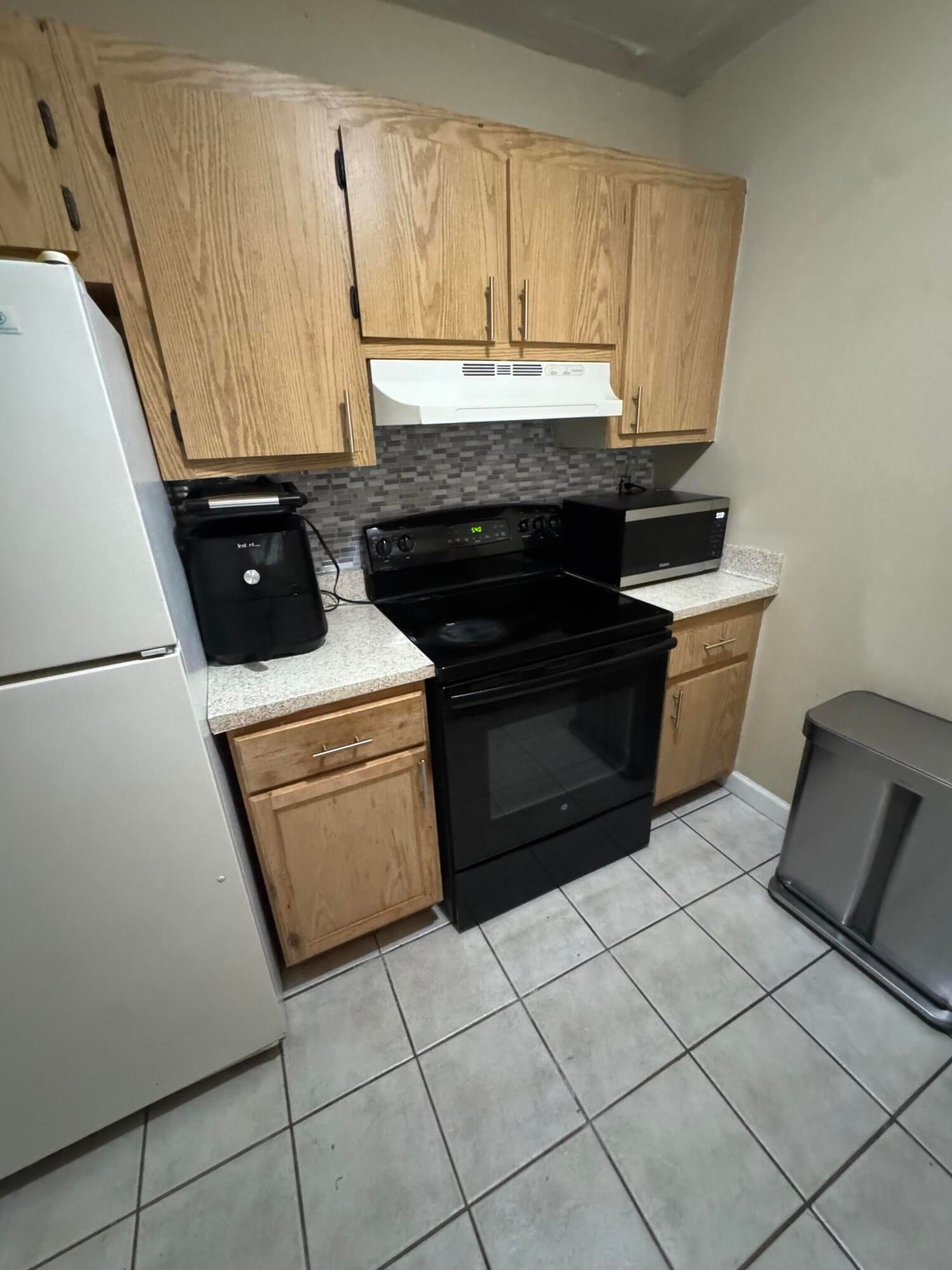 5090 ELMHURST Road #C, West Palm Beach, FL 33417 photo 5