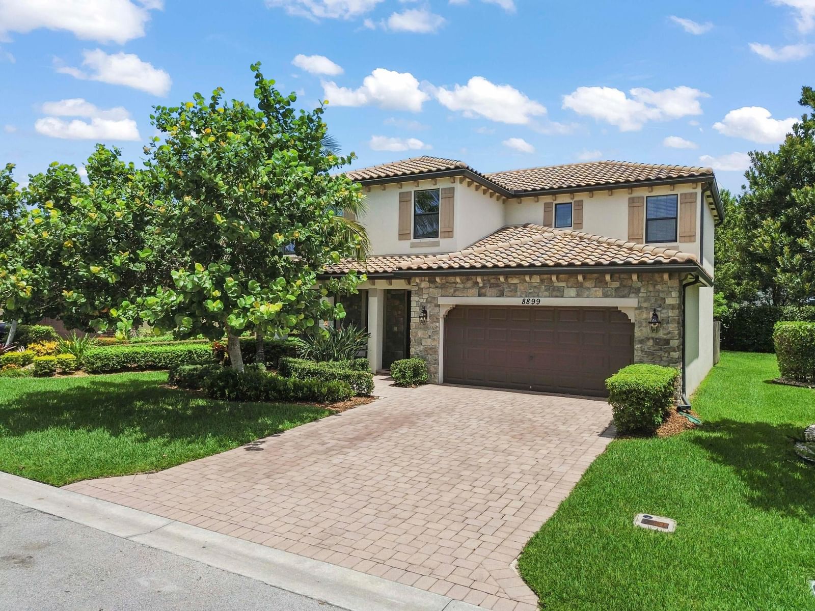 8899 WILLOW COVE Lane, Lake Worth, FL 33467 photo 2