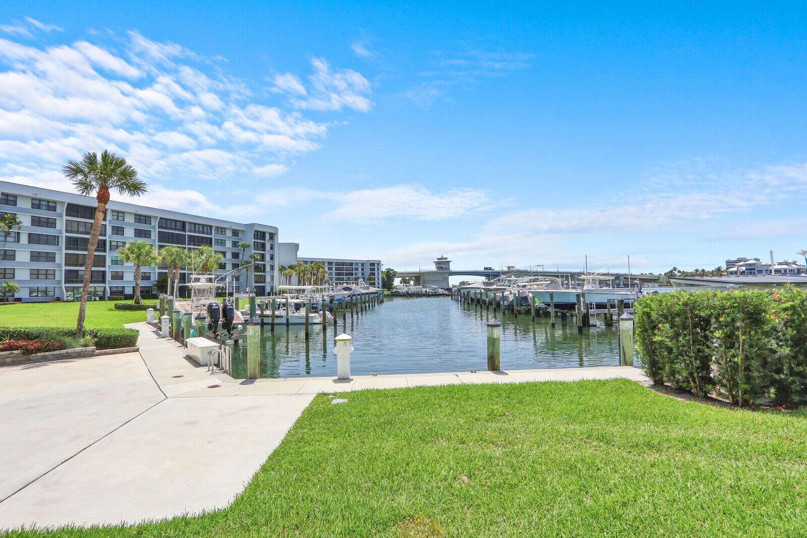 1648 Jupiter Cove Drive #214, Jupiter, FL 33469 photo 2