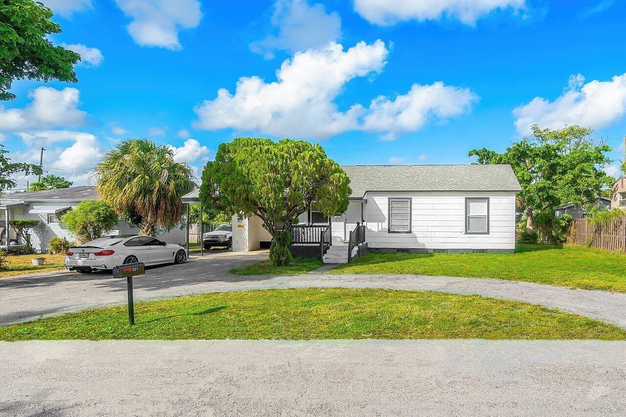 921 43RD Street, West Palm Beach, FL 33407 photo 3