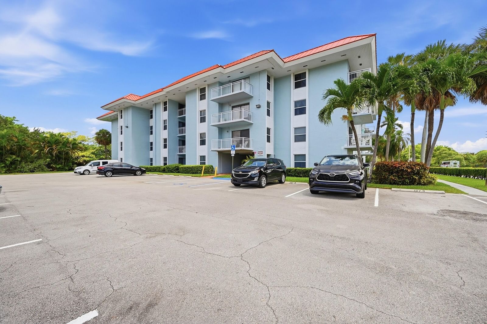 505 S PINE ISLAND Road #B310, Plantation, FL 33324 photo 5
