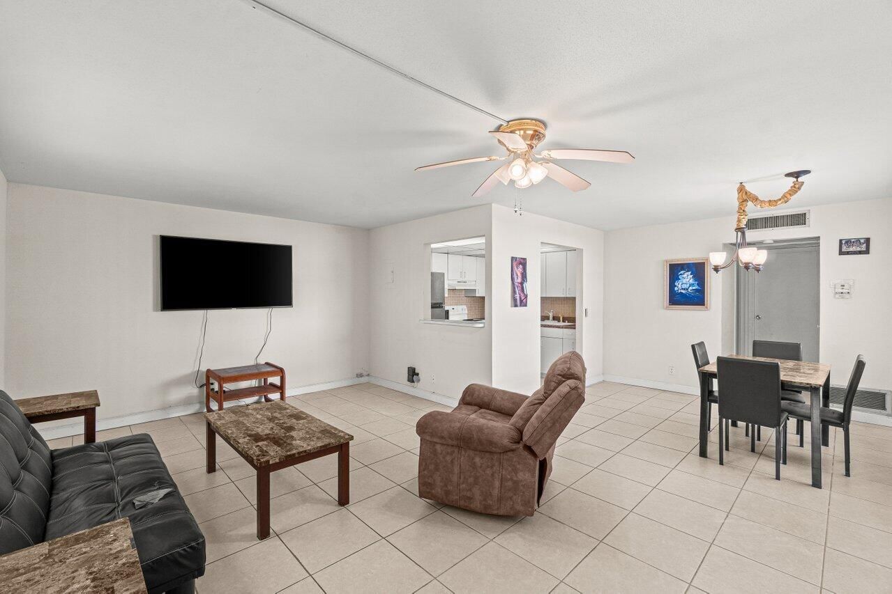 690 BRITTANY O, Delray Beach, FL 33446 photo 4