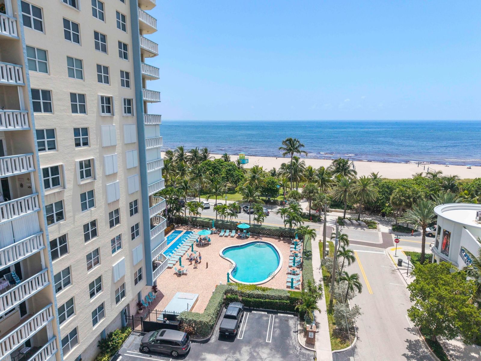 305 N POMPANO BEACH Boulevard #804, Pompano Beach, FL 33062 photo 2