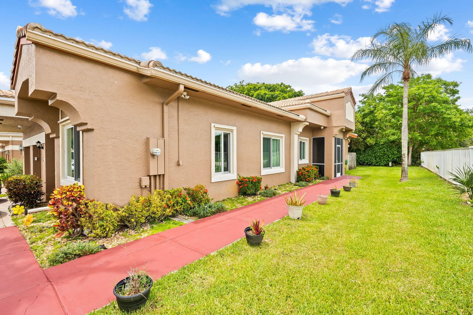 10156 Lombardy Drive, Tamarac, FL 33321 photo 2