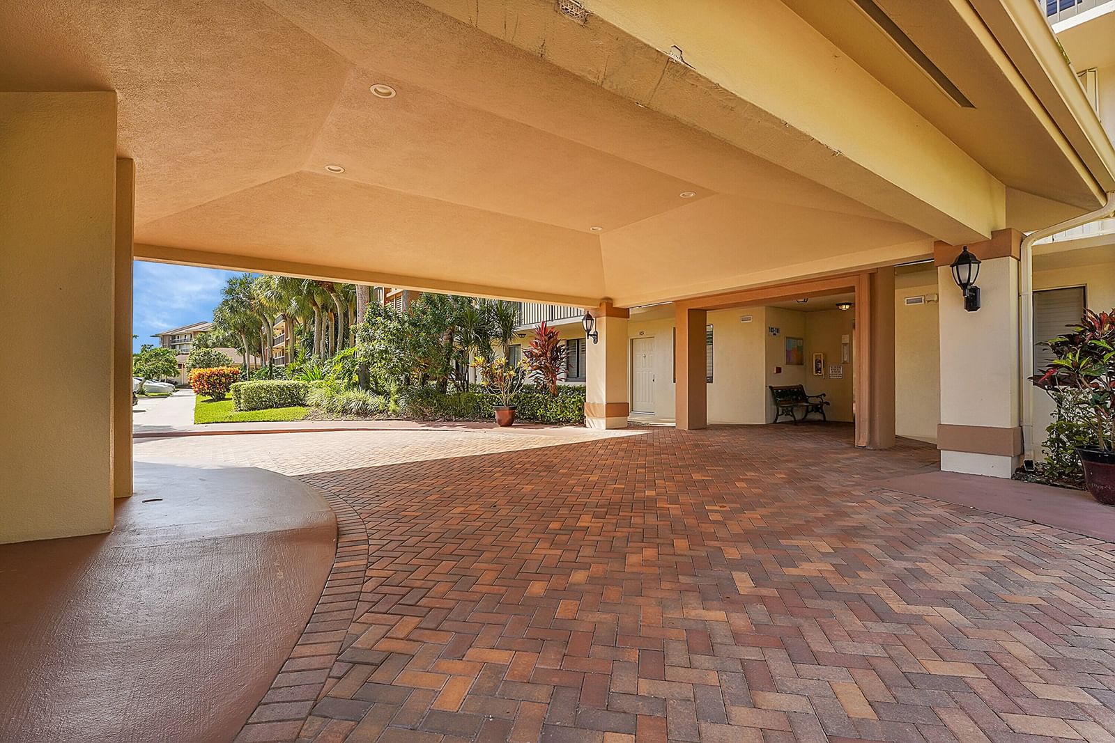 2001 Marina Isle Way #203, Jupiter, FL 33477 photo 5