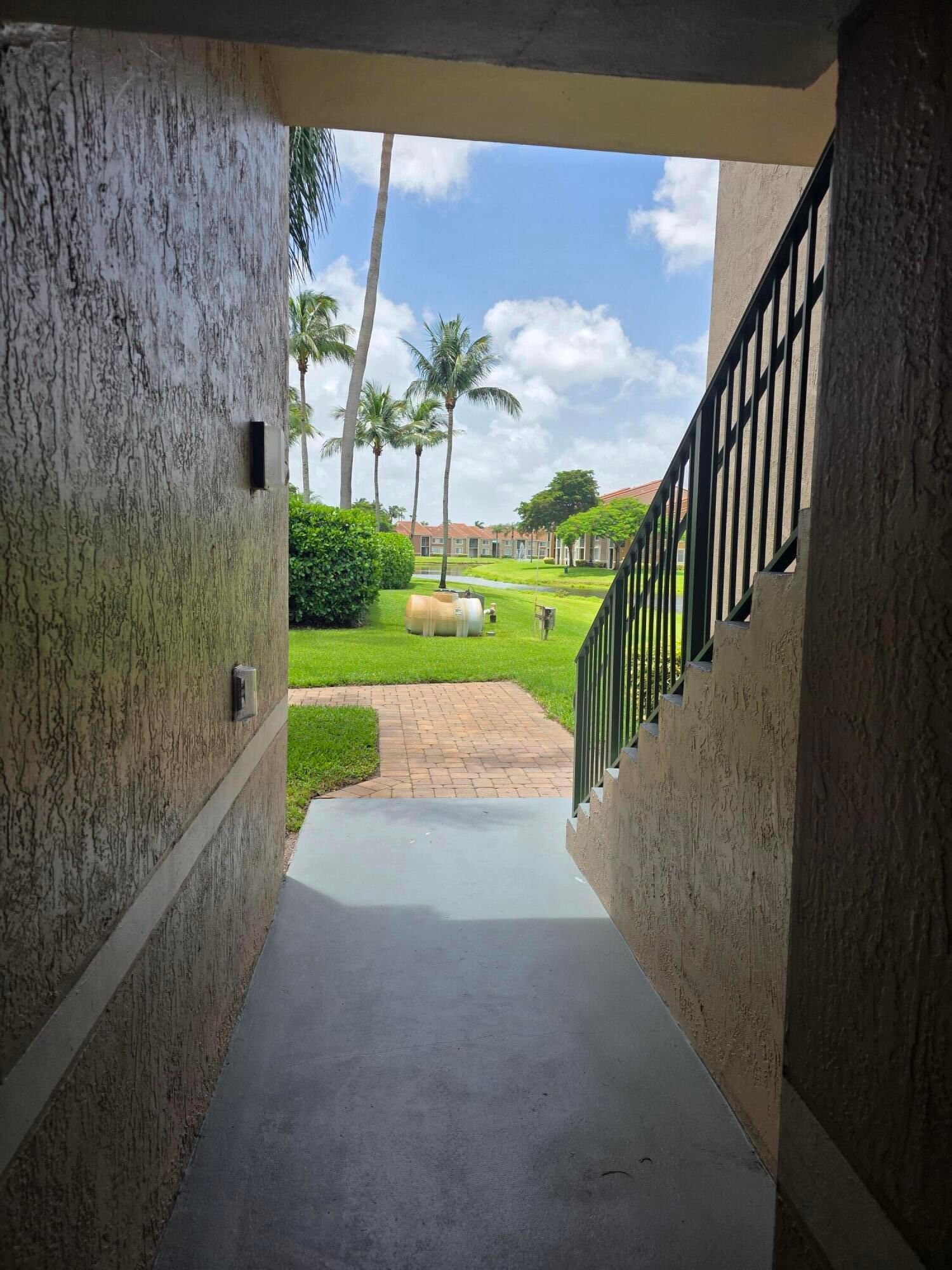 7824 SONOMA SPRINGS Circle #104, Lake Worth, FL 33463 photo 4