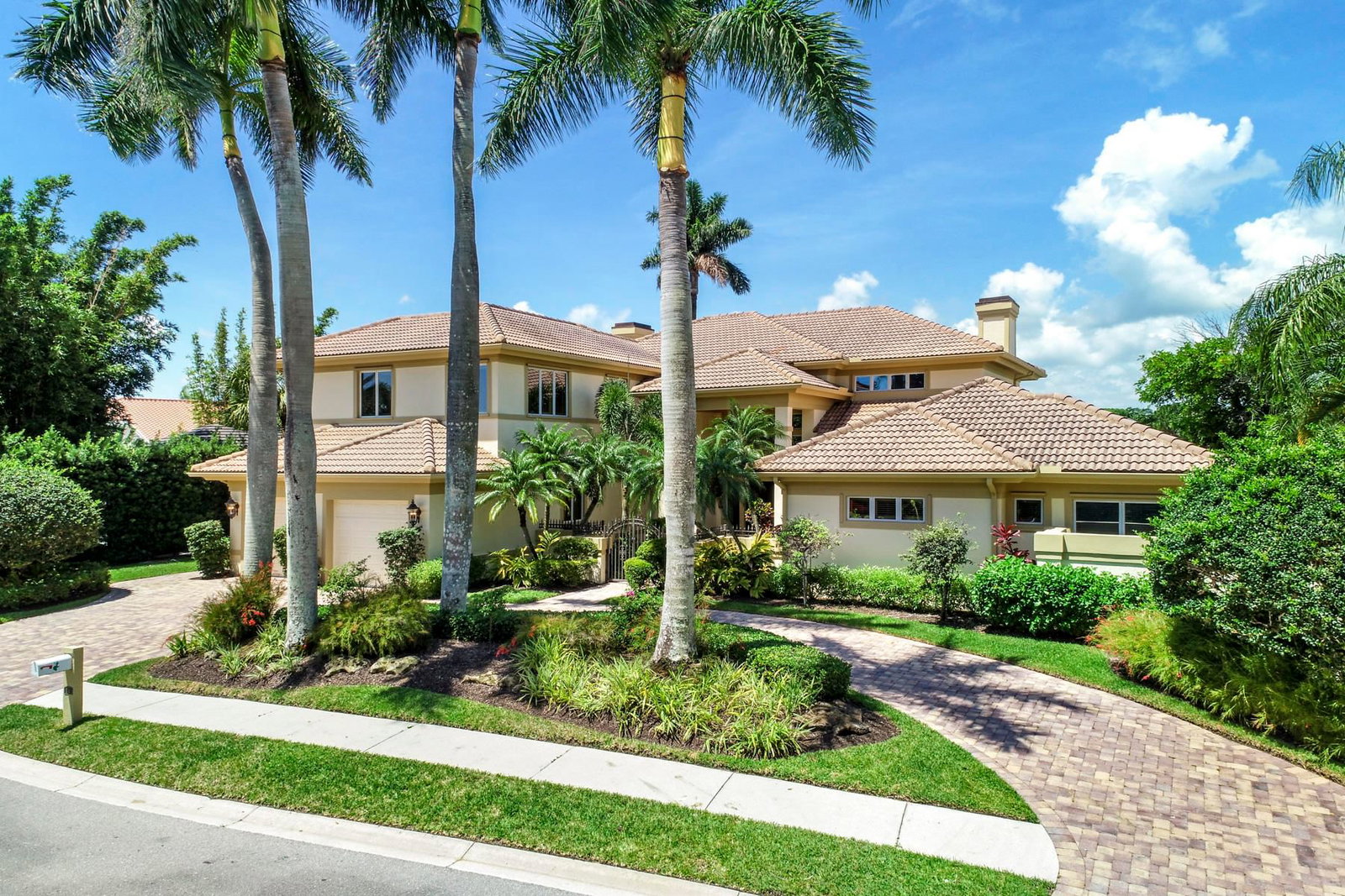114 Sota Drive, Jupiter, FL 33458 photo 3