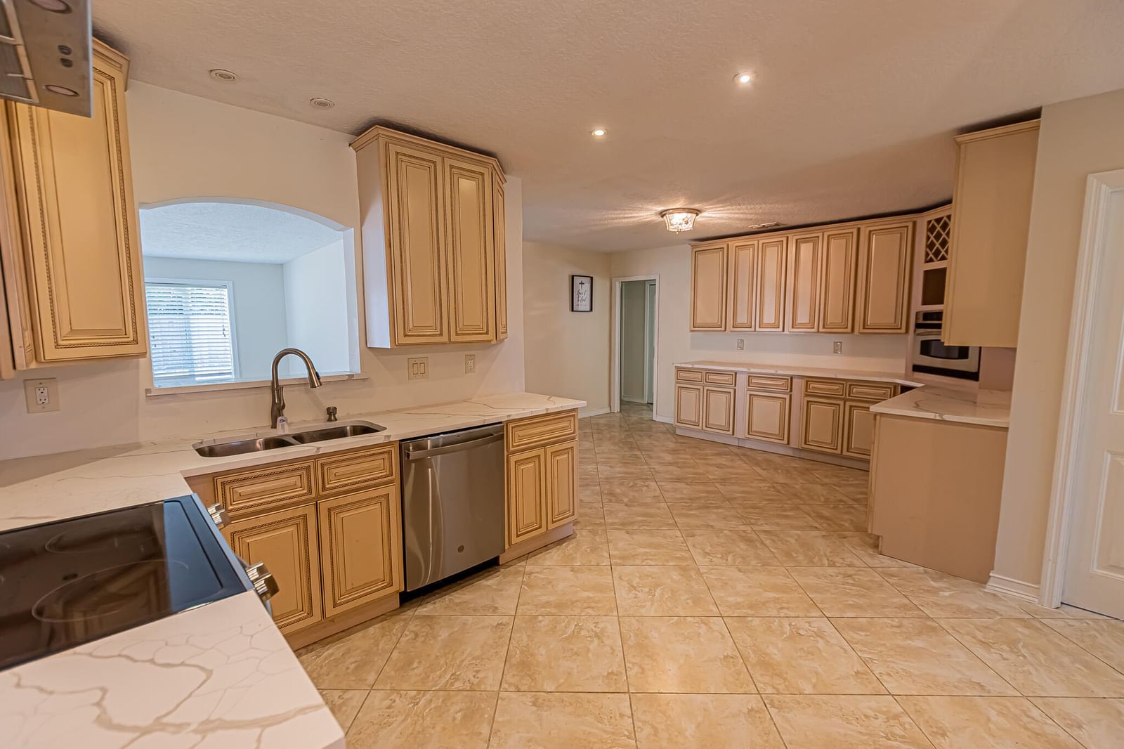 471 SE Lamon Lane, Port St Lucie, FL 34983 photo 5