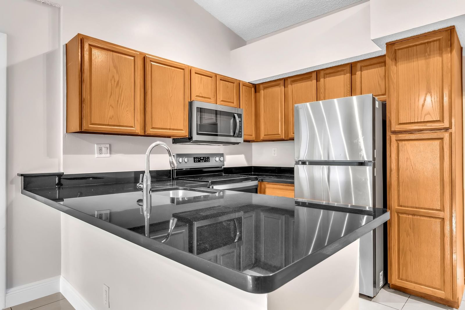 601 LYONS Road #7201, Coconut Creek, FL 33063