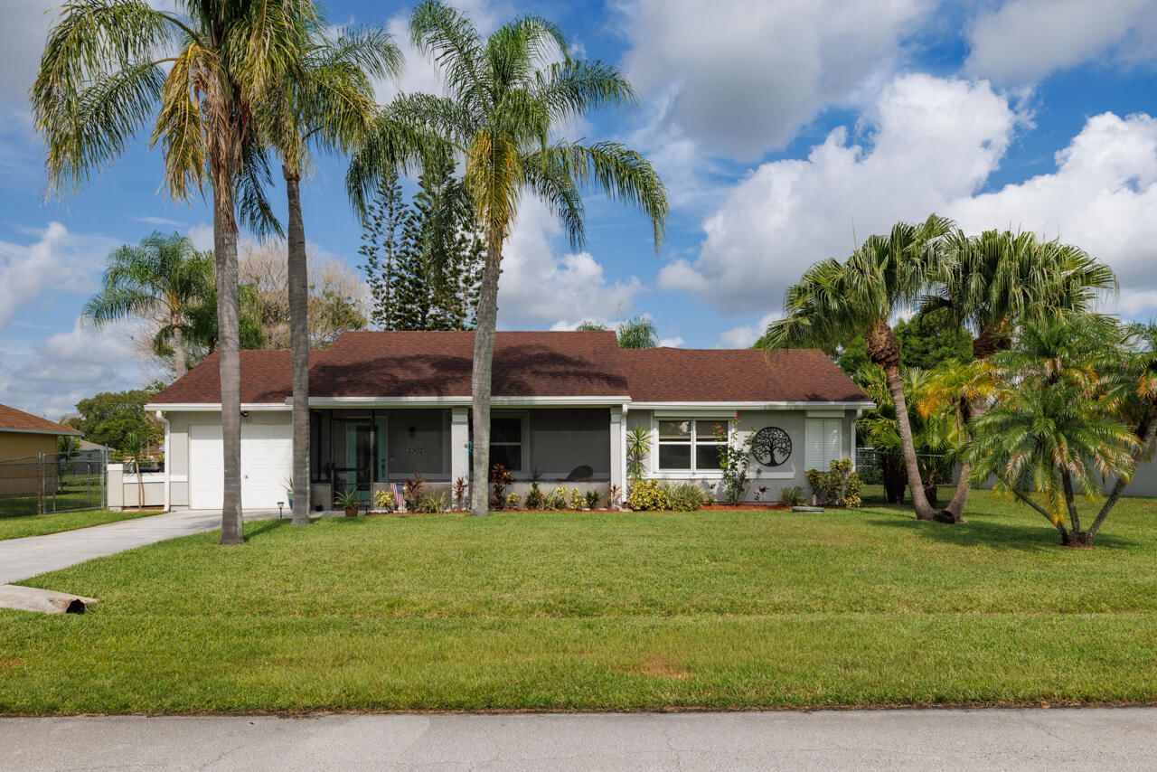 2502 SE UNIVERSITY Terrace, Port St Lucie, FL 34952 photo 3